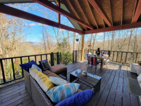 Grandfather Lodge - Incredible Views, Amazing Location